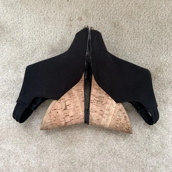 Donald J Pliner Black Mesh Cork Wedge Sandals - Picture 5 of 13